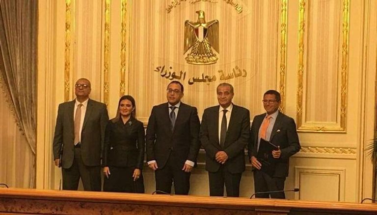 جانب من توقيع البروتوكول بين الحكومة المصرية وماجد الفطيم 