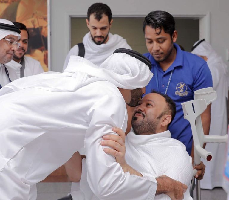 سفير الإمارات بالرياض يستقبل 260 من حجاج أسر شهداء الواجب