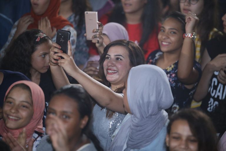 محمد نور يحيي أولى حفلاته الفنية بعد ألبوم "مسا مسا" - صورة 4