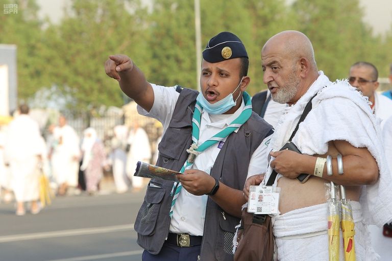 الكشافة السعودية ترشد 17803 حجاج في يوم عرفة