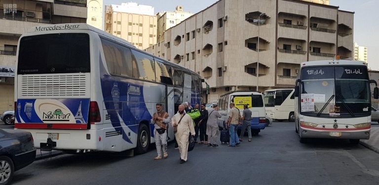 حجاج بيت الله الحرام يغادرون مكة المكرمة