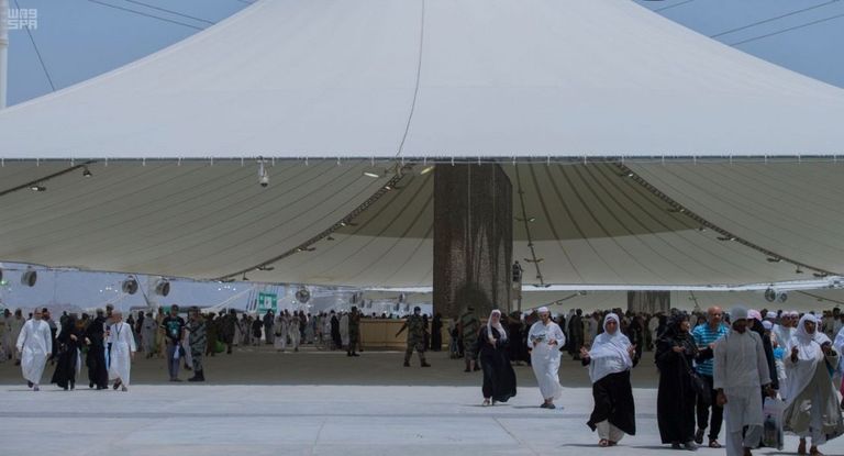 مواكب الحجاج المتعجلين تودع مشعر منى