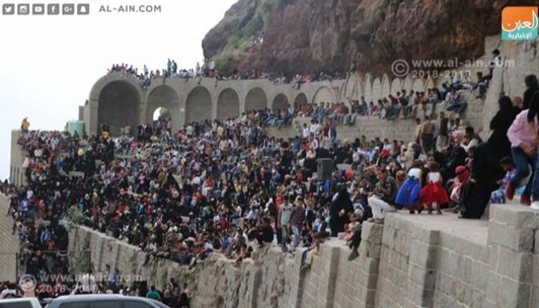 اليمنيون يحتفلون بعيد الأضحى في قلعة القاهرة