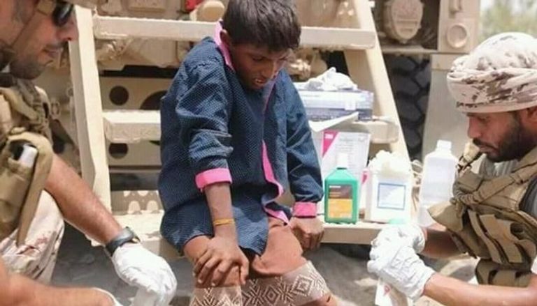 جنود الإمارات يوفرون الدعم والأمان لأطفال اليمن
