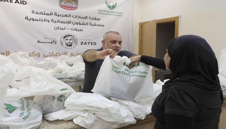 سفارة الإمارات تنفذ مشروع توزيع الأضاحي في لبنان