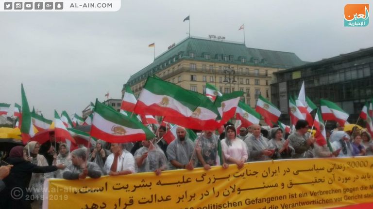 من فاعليات المؤتمر الموسع للمعارضة الإيرانية من فاعليات المؤتمر الموسع للمعارضة الإيرانية