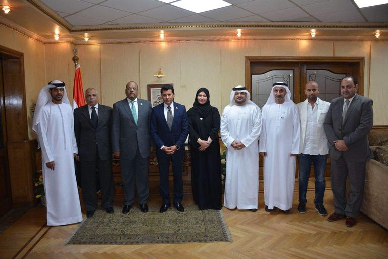 أشرف صبحي مع السفير الإماراتي جمعة مبارك الجنيبي