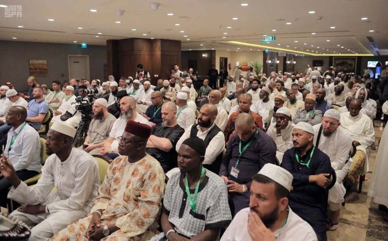 إمام وخطيب المسجد النبوي يلتقي ضيوف برنامج خادم الحرمين الشريفين للحج