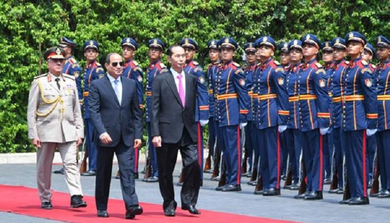 الرئيس السيسي ونظيره الفيتنامي خلال مراسم الاستقبال
