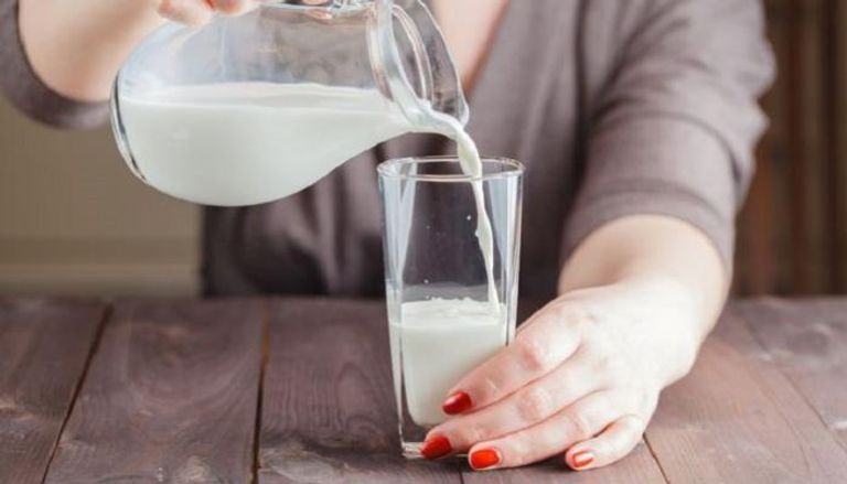 تناول الحليب صباحا يقلل مستوى السكر في الدم