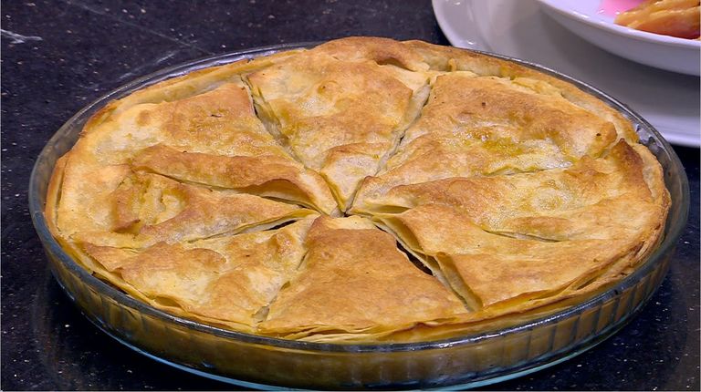  صينية الرقاق باللحم المفروم