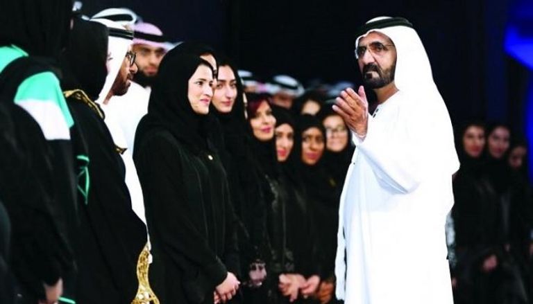 الشيخ محمد بن راشد آل مكتوم يحتفي بيوم المرأة الإماراتية