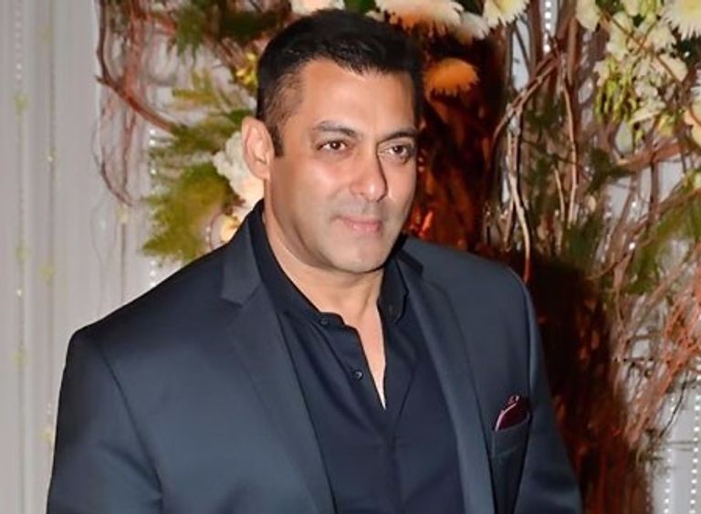 سلمان خان وأوليا فانتور