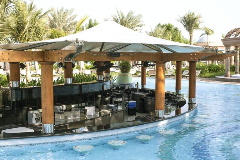 فندق قصر الإمارات تحفة معمارية وخدمة مميزة