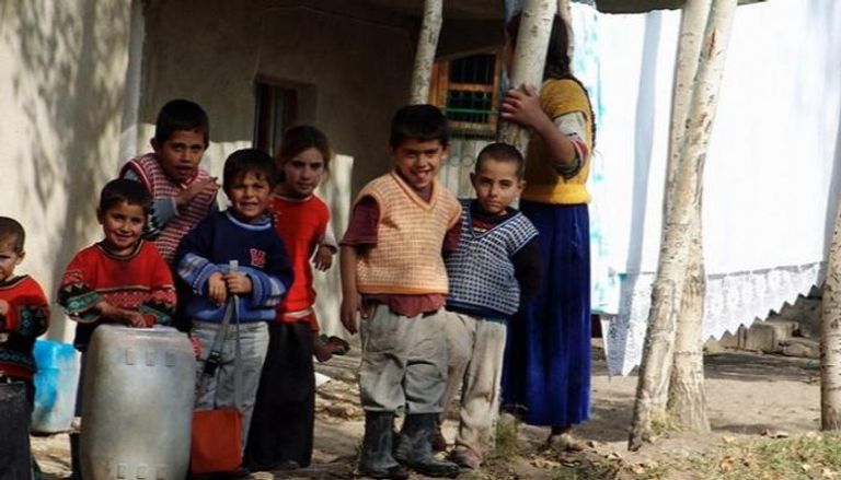 أطفال جنوب تركيا يعانون من الفقر المدقع