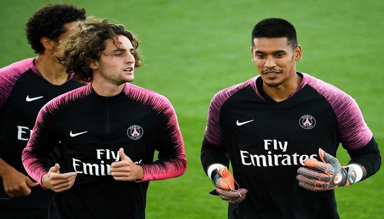 بيب جوارديولا المدير الفني لمانشستر سيتي