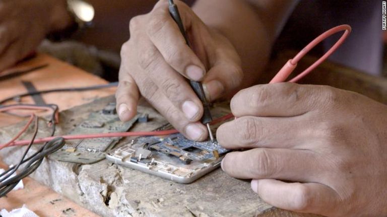 سلطات ميانمار قامت بكل ما في وسعها للتخلص من هواتف الروهينجا