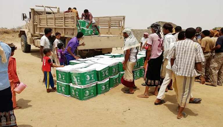 "سلمان للإغاثة" يوزع 25 طنا من السلال الغذائية في قرى محافظة حجة