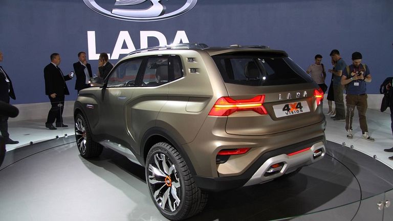 سيارة لادا نيفا