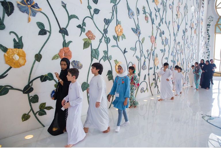 جامع الشيخ زايد الكبير يختتم برنامجه الثقافي تحت شعار "ألهمني زايد"