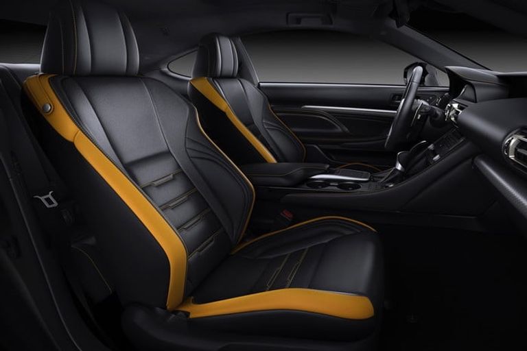 نسخة محسنة للسيارة لكزس RC كوبيه