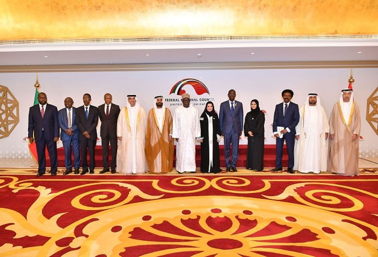 الدكتورة أمل القبيسي ورئيس الجمعية الوطنية السنغالية