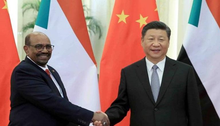 الرئيس السوداني عمر البشير ونظيره الصيني شي جين بينغ