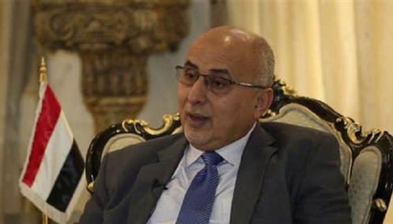وزير الإدارة المحلية اليمني عبدالرقيب فتح