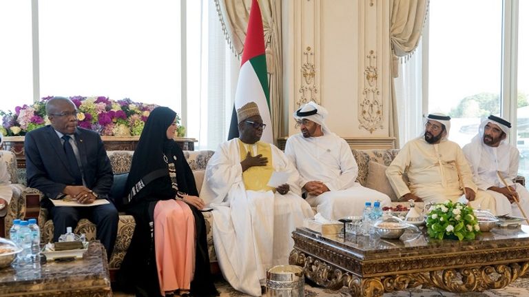 الشيخ محمد بن زايد آل نهيان ورئيس البرلمان السنغالي الشيخ محمد بن زايد آل نهيان ورئيس البرلمان السنغالي