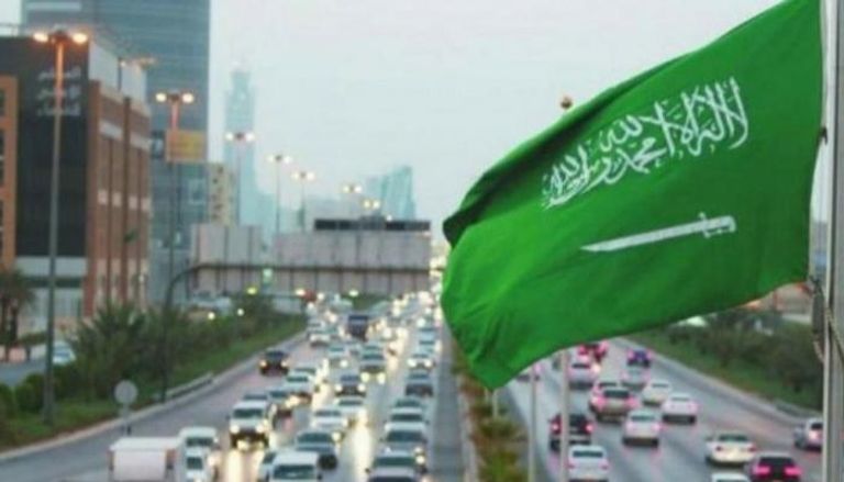 السعودية تحقق نموا سريعا بالقطاع غير النفطي