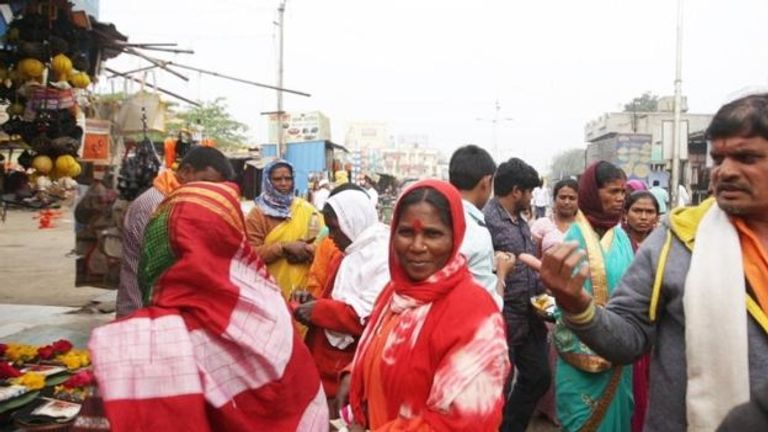 بيت هندي تقليدي بدون أبواب