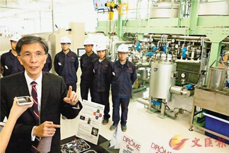 إعادة تدوير الملابس القديمة بهونج كونج