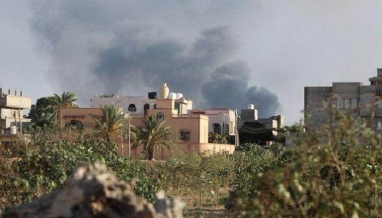 جانب من الاشتباكات الدائرة في طرابلس