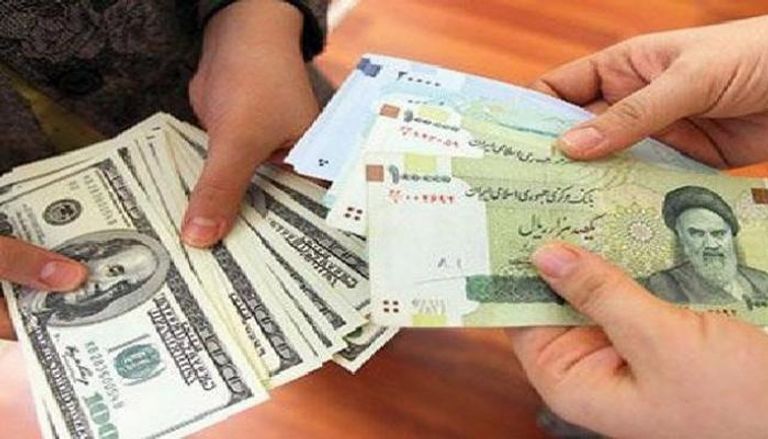 ريال إيران يفقد 226% من قيمته أمام الدولار