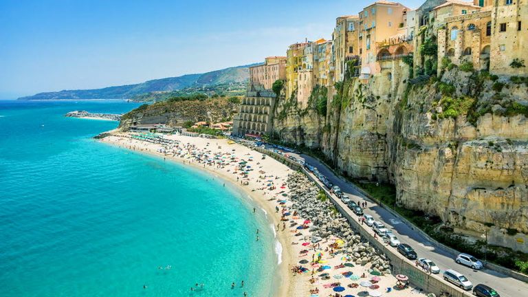 تروبيا الإيطالية.. مدينة الطبيعة البكر 