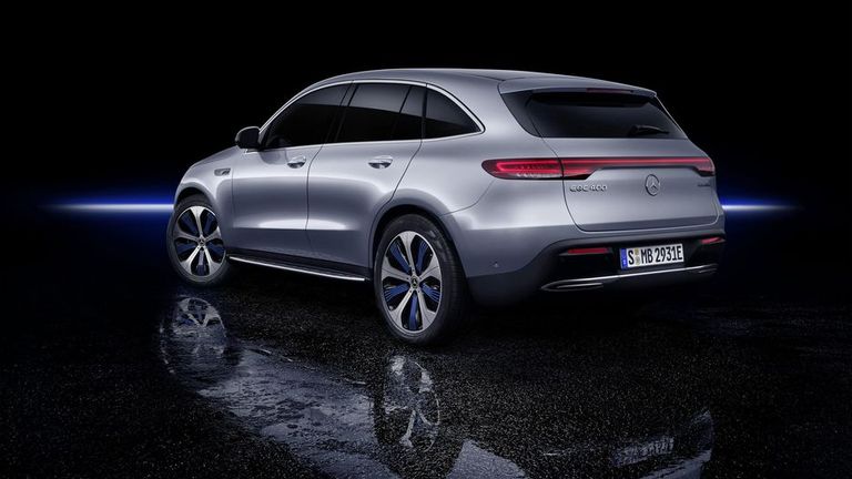 سيارة مرسيدس الكهربائية إي.كيو.سي