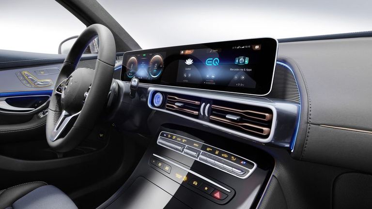 سيارة مرسيدس الكهربائية إي.كيو.سي