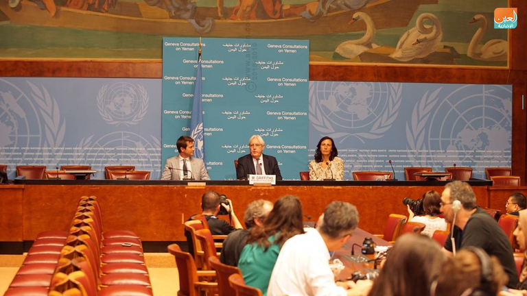 جانب من المؤتمر الصحفي للمبعوث الأممي لليمن