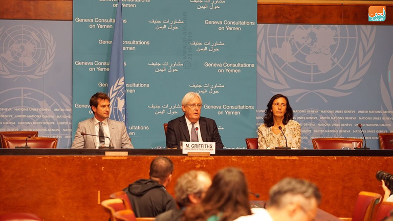 جانب من المؤتمر الصحفي للمبعوث الأممي لليمن