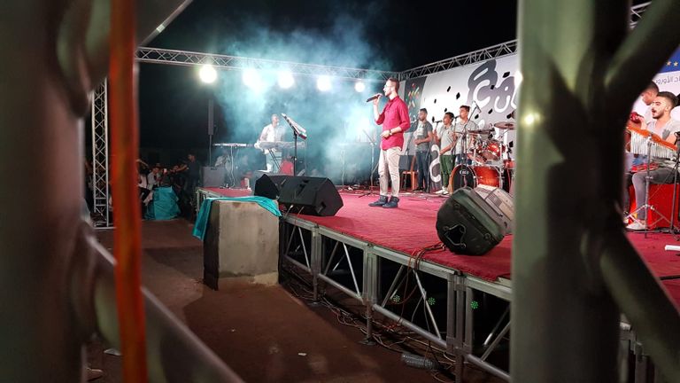 مهرجان "ع السطح"