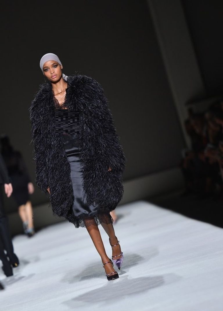 "الأسود" عنوان توم فورد في أسبوع نيويورك للموضة