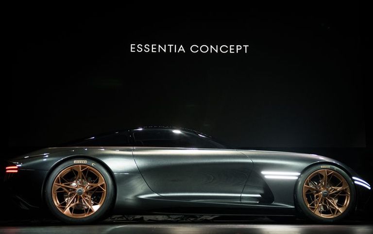 موديل إسينتيا