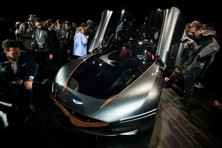 موديل إسينتيا