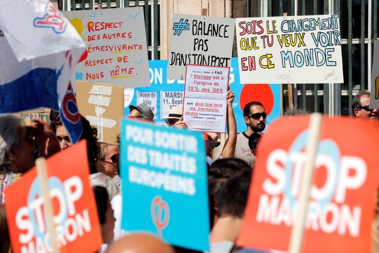 جانب من مظاهرات الفرنسيين في باريس