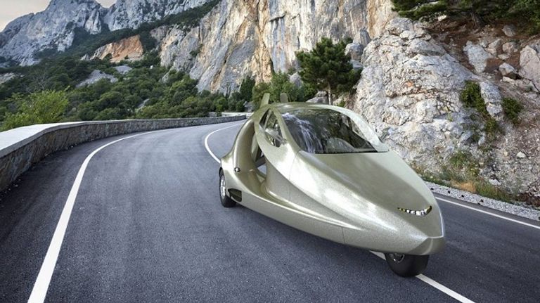 السيارة الطائرة من الحلم للواقع