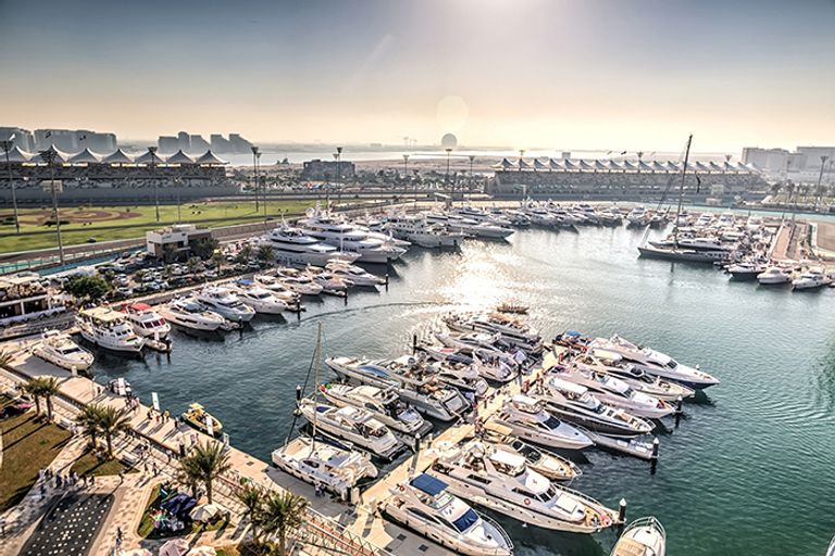 "جزيرة ياس" وجهة ترفيهية لمحبي المغامرات المائية