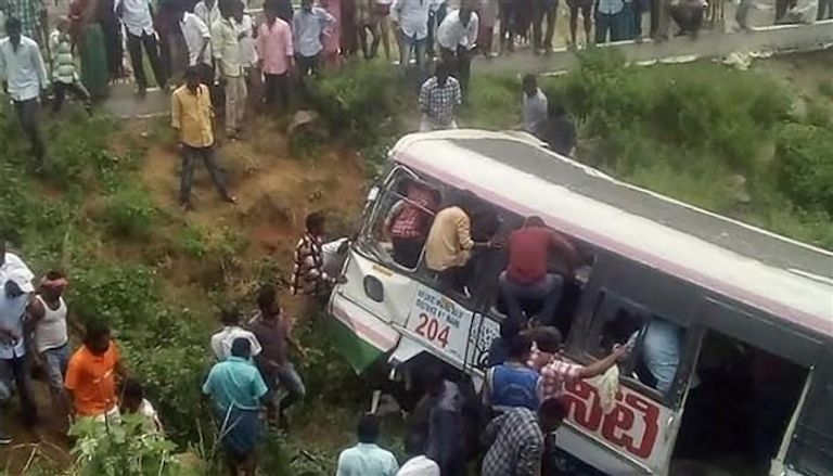 مقتل 45 في حادث حافلة بالهند