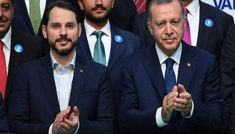   الرئيس أردوغان وصهره وزير الخزانة والمالية - أرشيفية