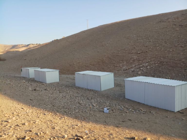 أحد بيوت تجمع الوادي الأحمر الفلسطيني