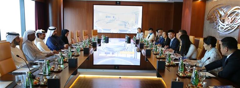 غرفة دبي تستقبل وفدا يمثل اتحاد التجارة والصناعة في سنغافورة